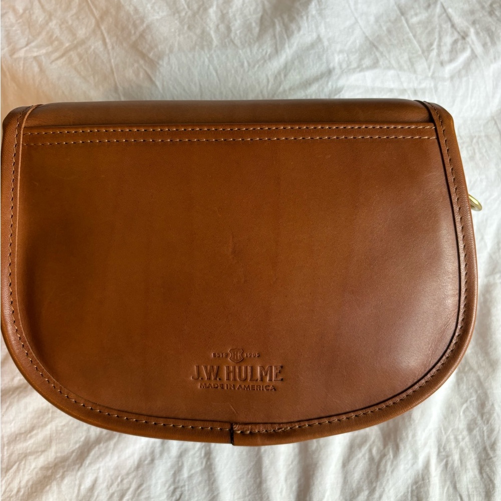 J.W.Hulme Co Legacy Saddle crossbody bag - Picture 4 of 13